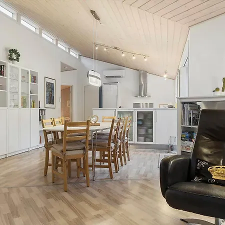 0350-romo-regnspoven-14 Molby